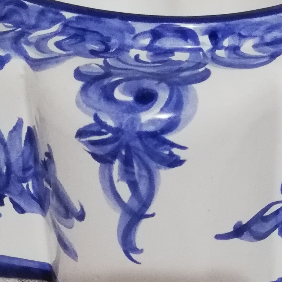 Delft earthenware tureen