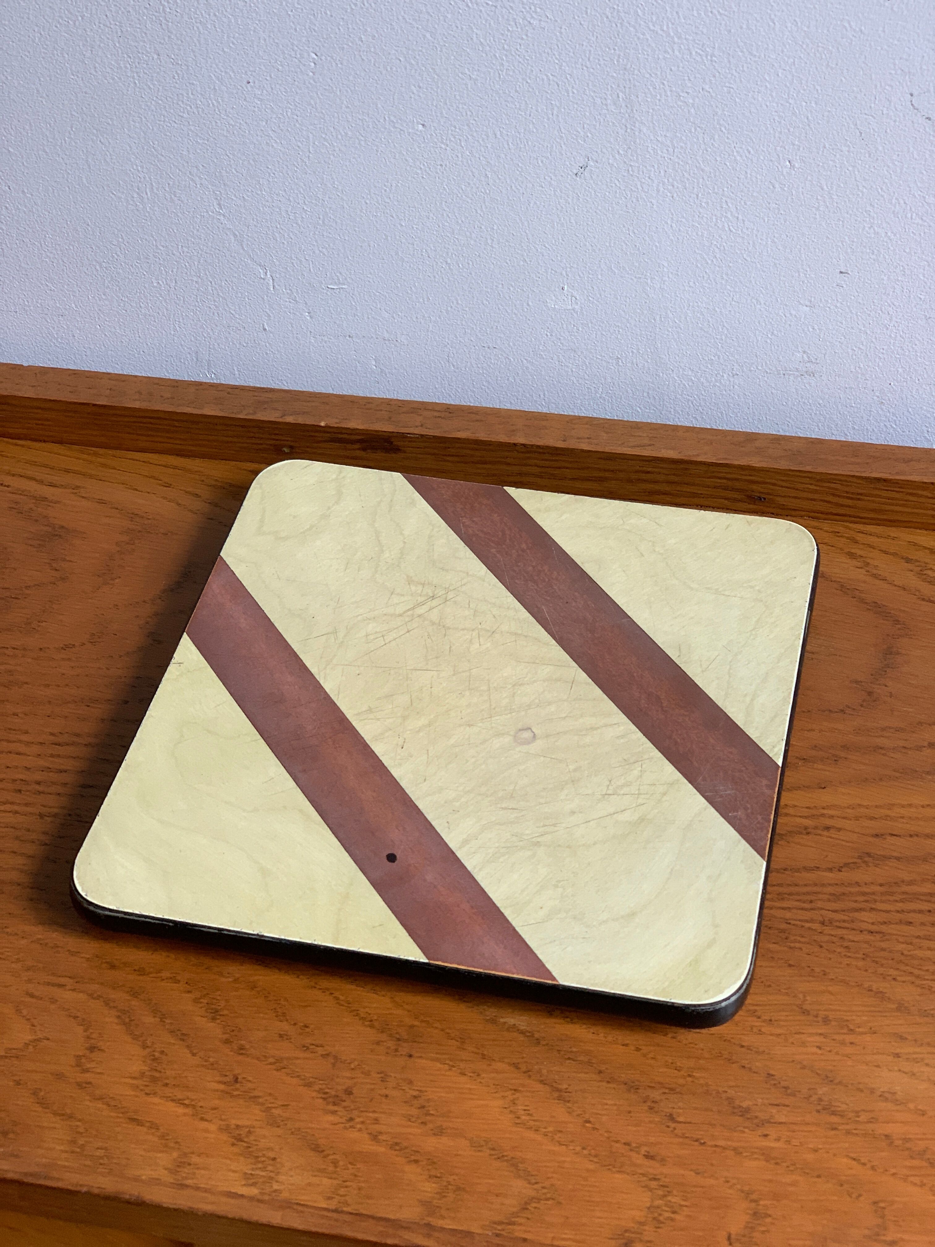 Formica tablemat