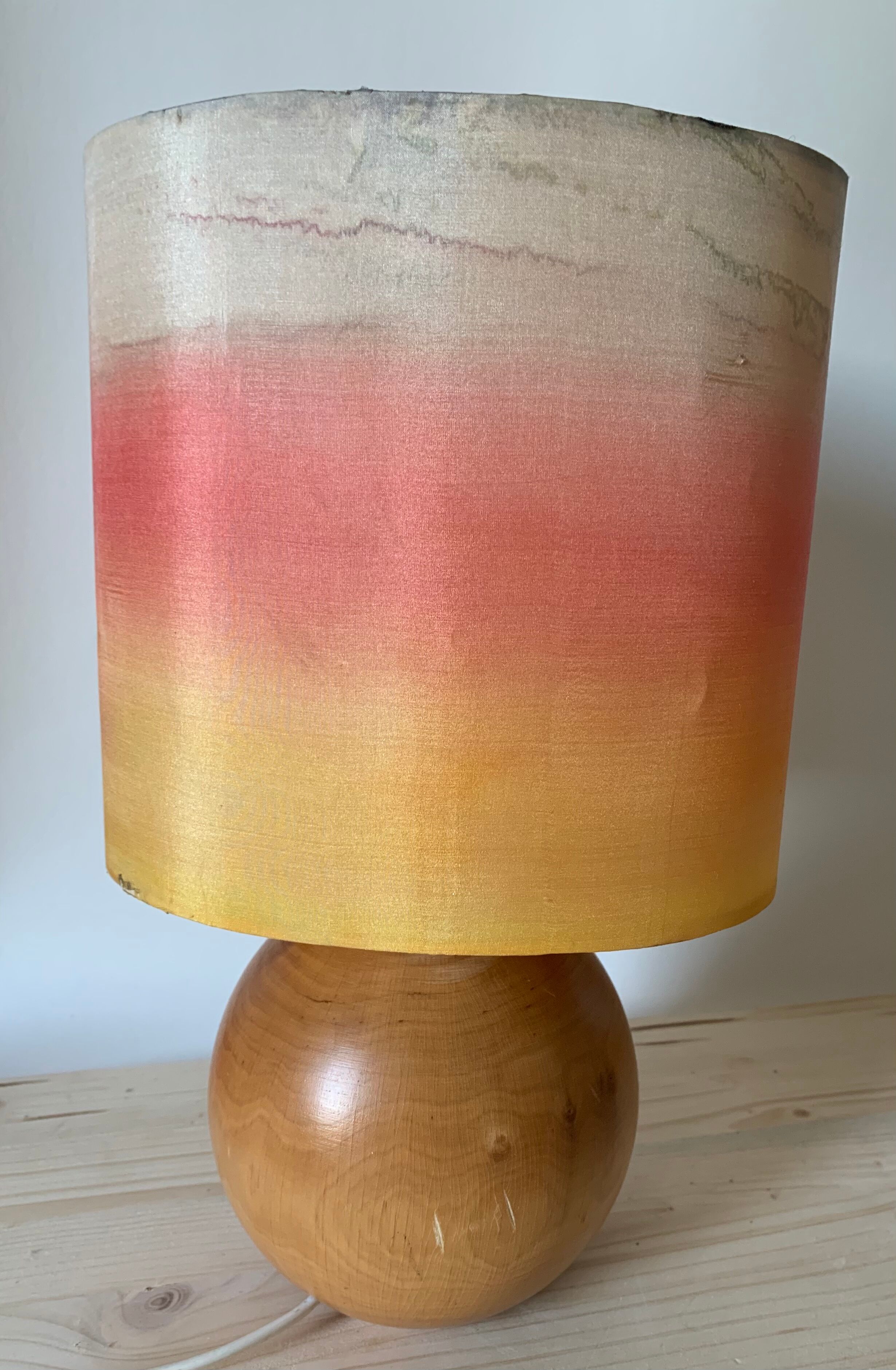 Lampe boule en bois