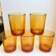 Lot de 5 grands verres à eau ambrés années 70