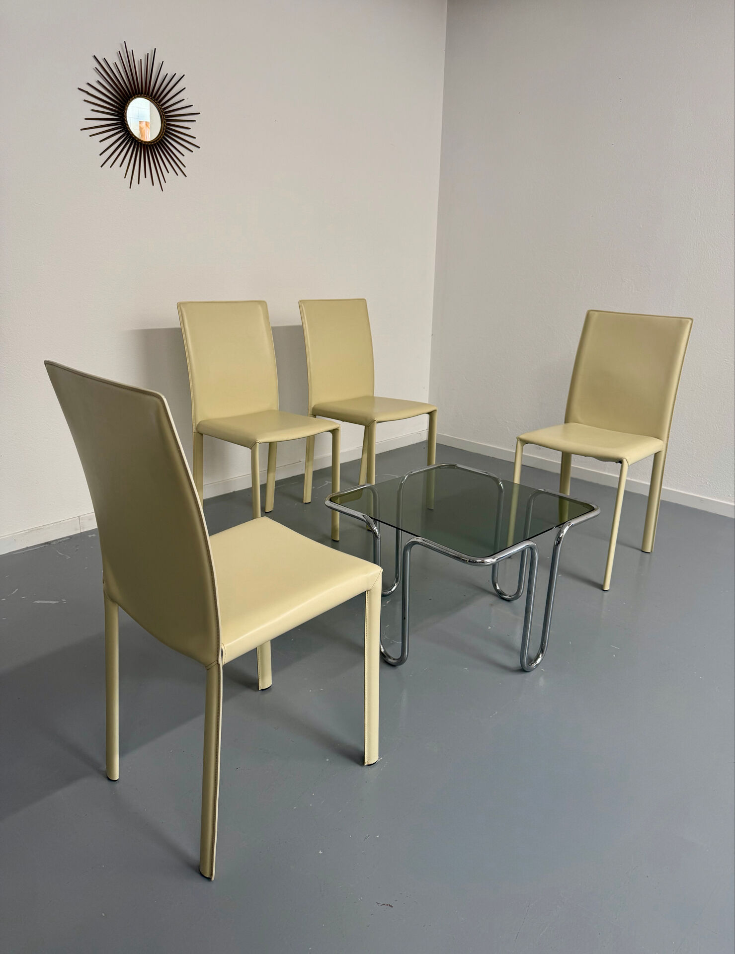 Set of 4 cream leather chairs contemporary design Colico Dress Up