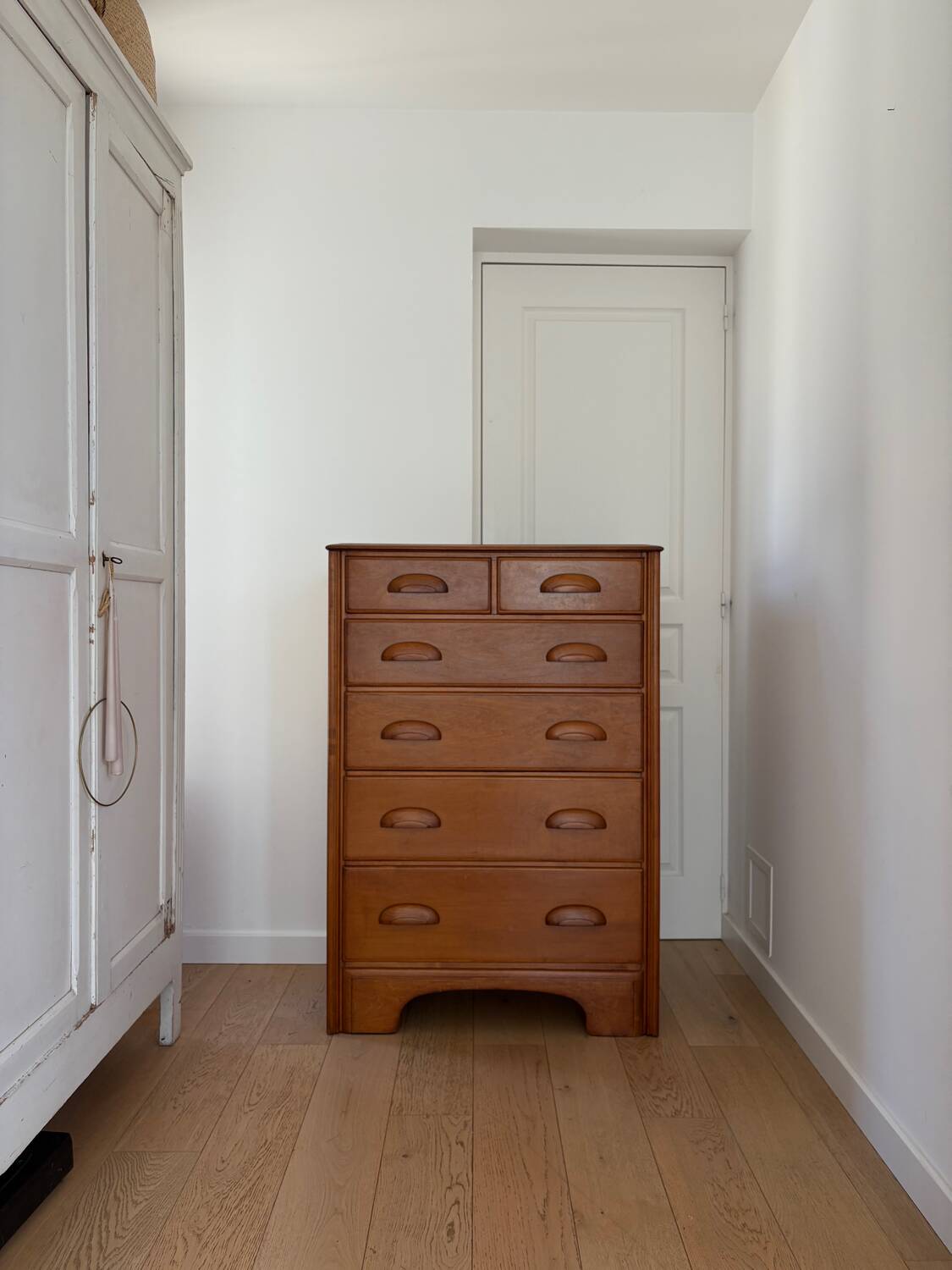 Maple stamped chest of drawers
