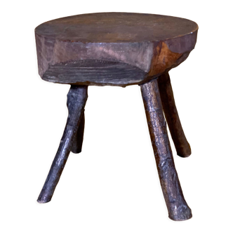 Tabouret de traite brutaliste rustique