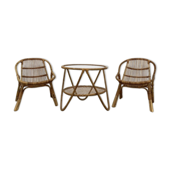 Set coffee table and rattan chairs