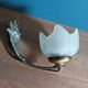 Applique lampe tulipe rose pâte de verre base fonte métal patiné
