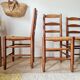 Set of 4 rustic chairs in solid oak and straw.