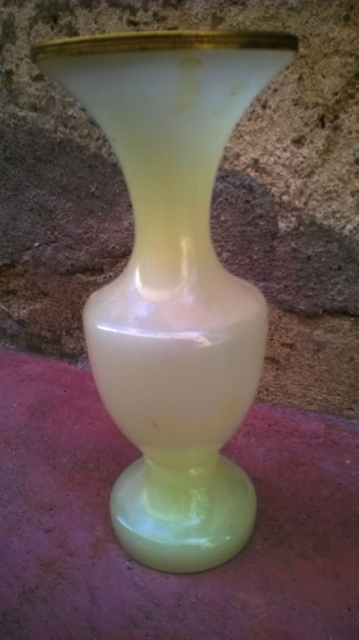 Vase opaline "époque Charles X"