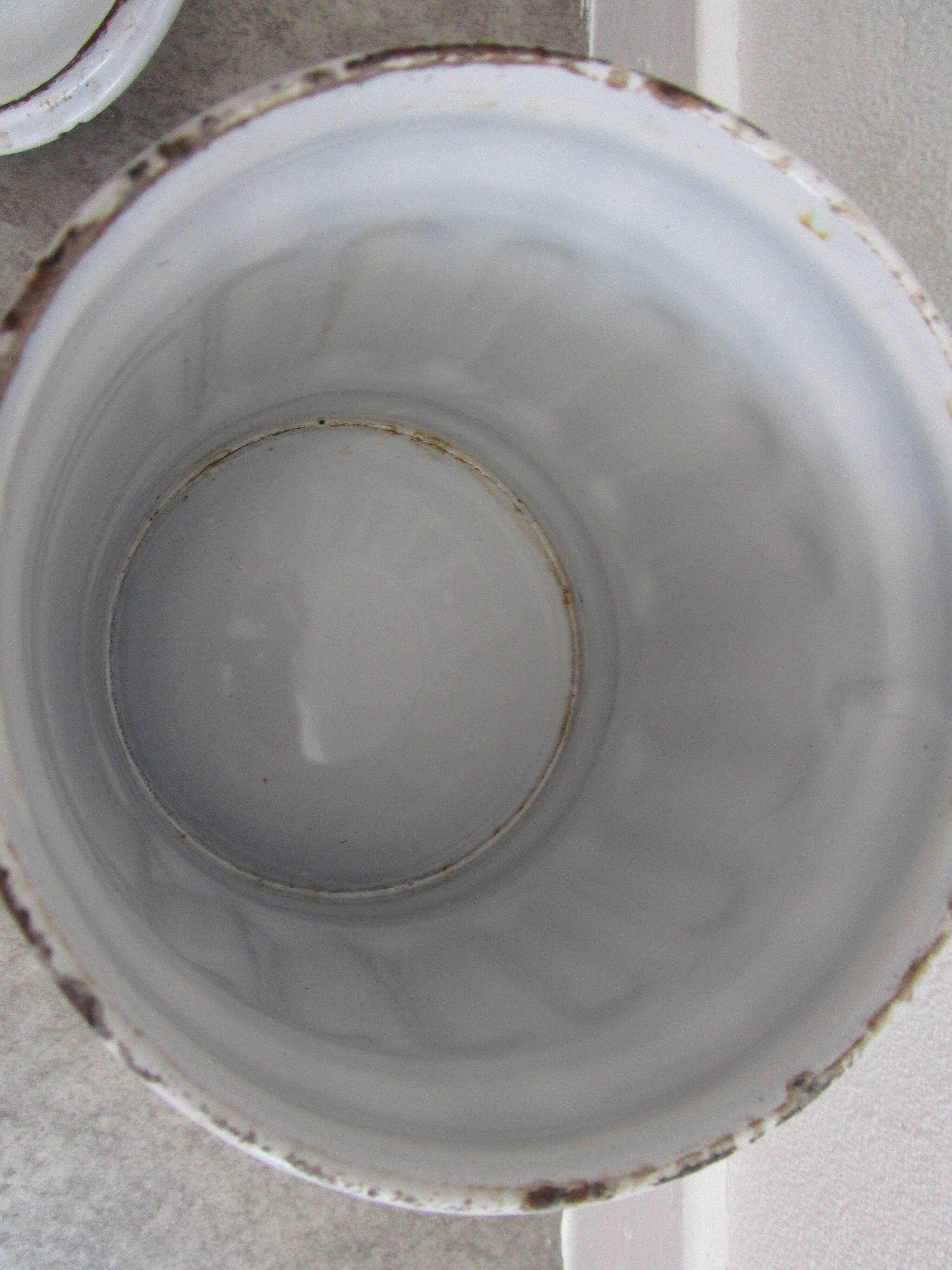 Pot metal enameled vintage "Sugar"