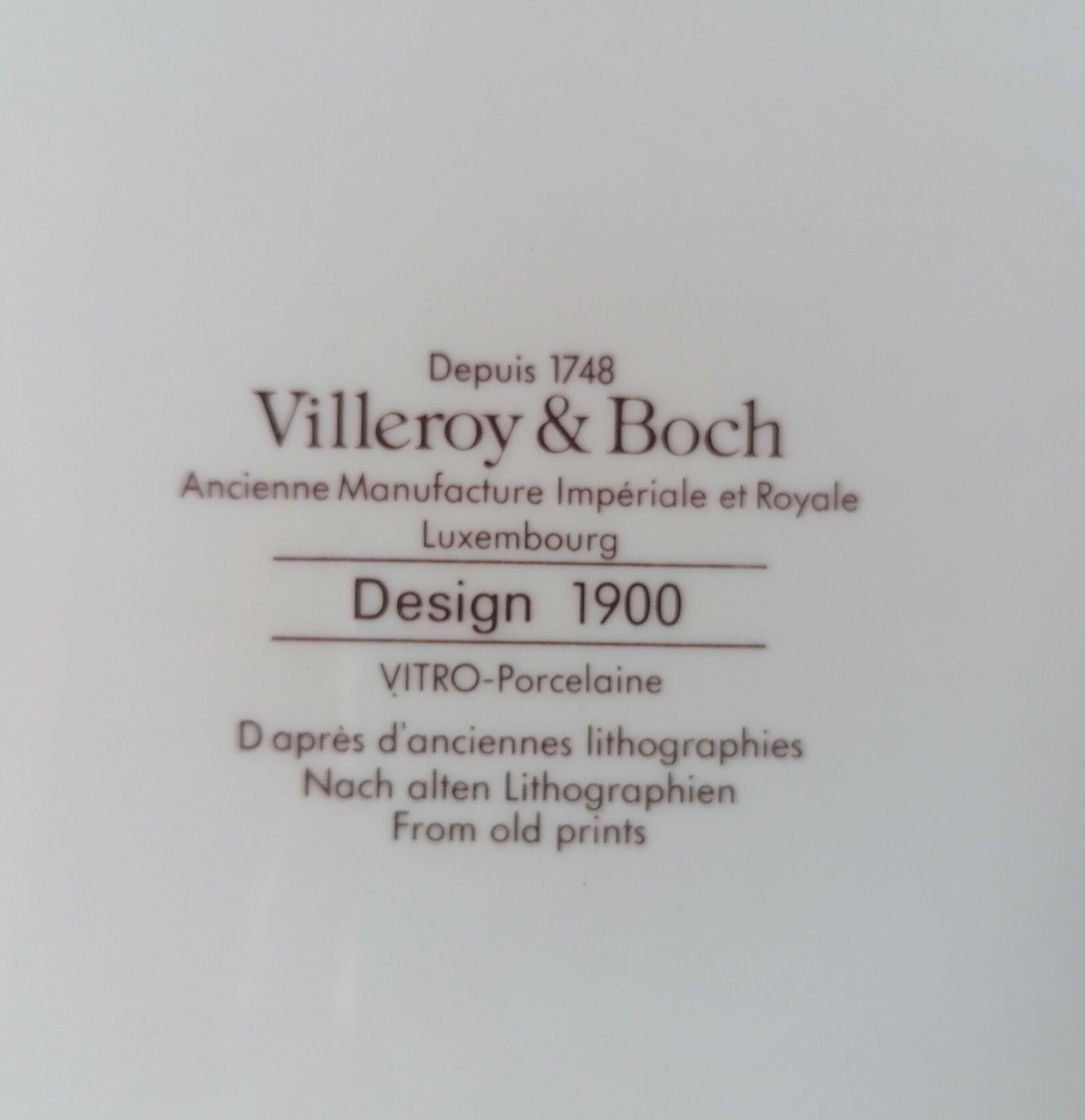 Villeroy and Boch cake dish