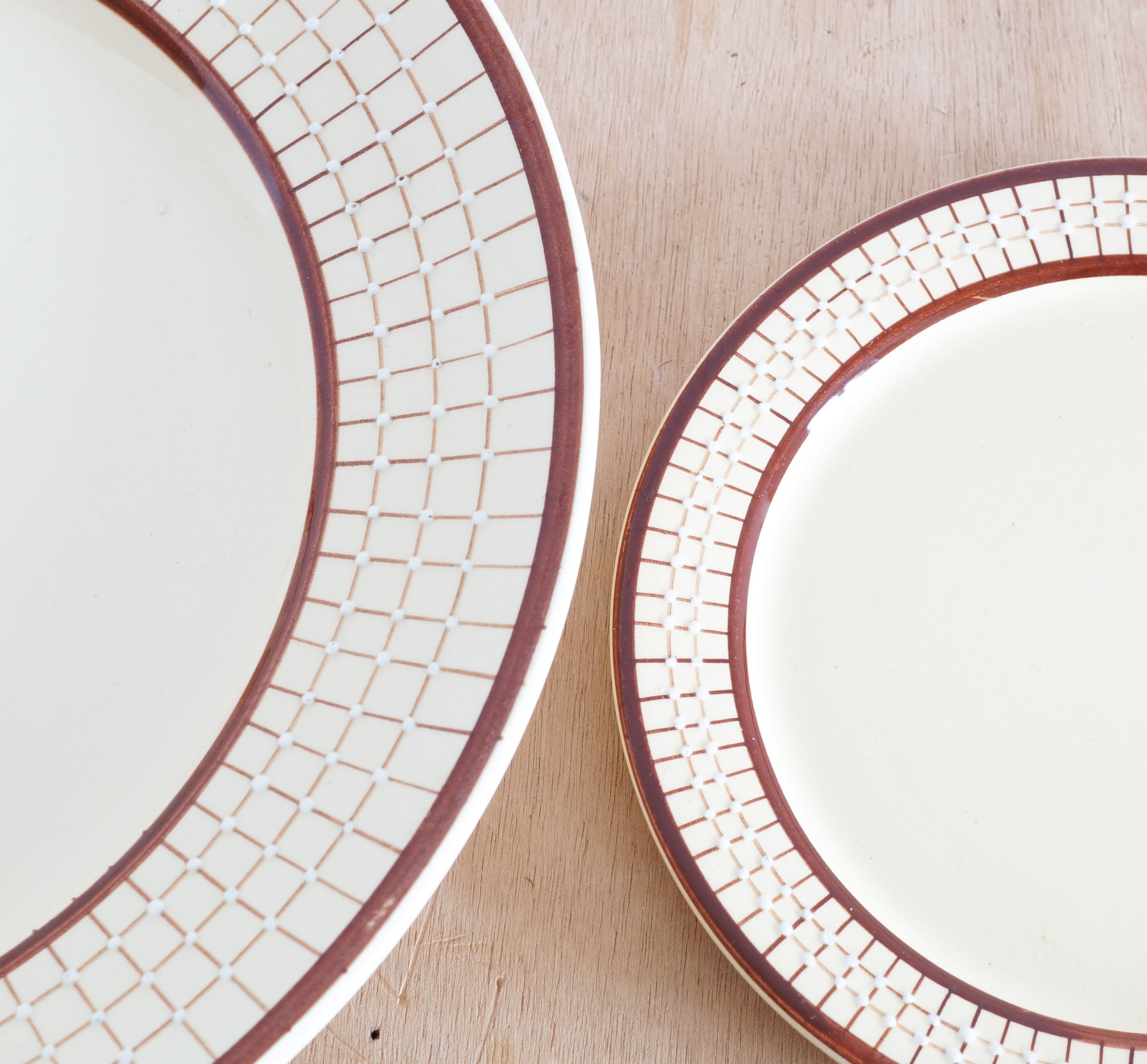 Dessert service 12 plates and tiled pie dish