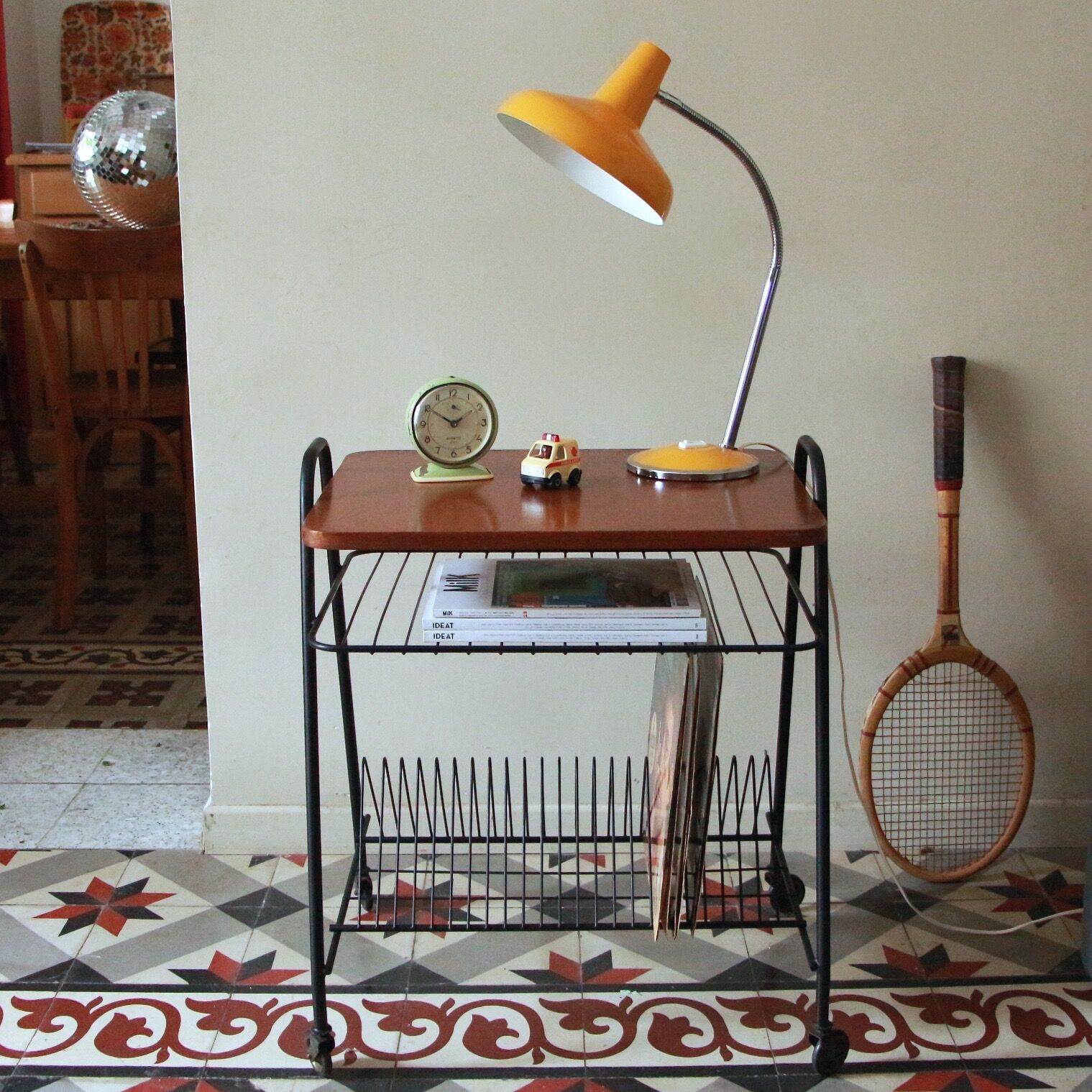 Dessert on wheels, storage-vinyls