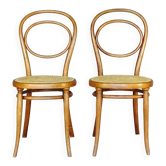Deux chaises N°10 de Thonet 1870 noyer clair