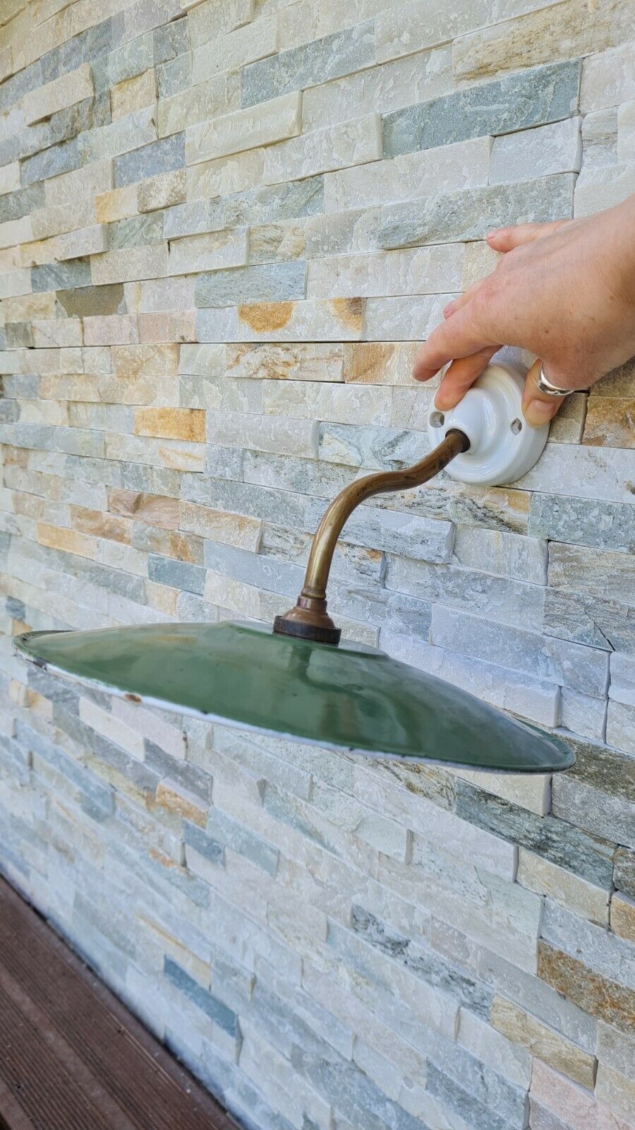 Exterior wall lamp gooseneck old vintage bowl