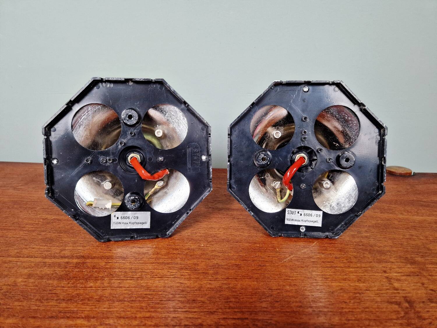 Pair of wall sconces/spotlights in chrome metal, Motoko Ishii