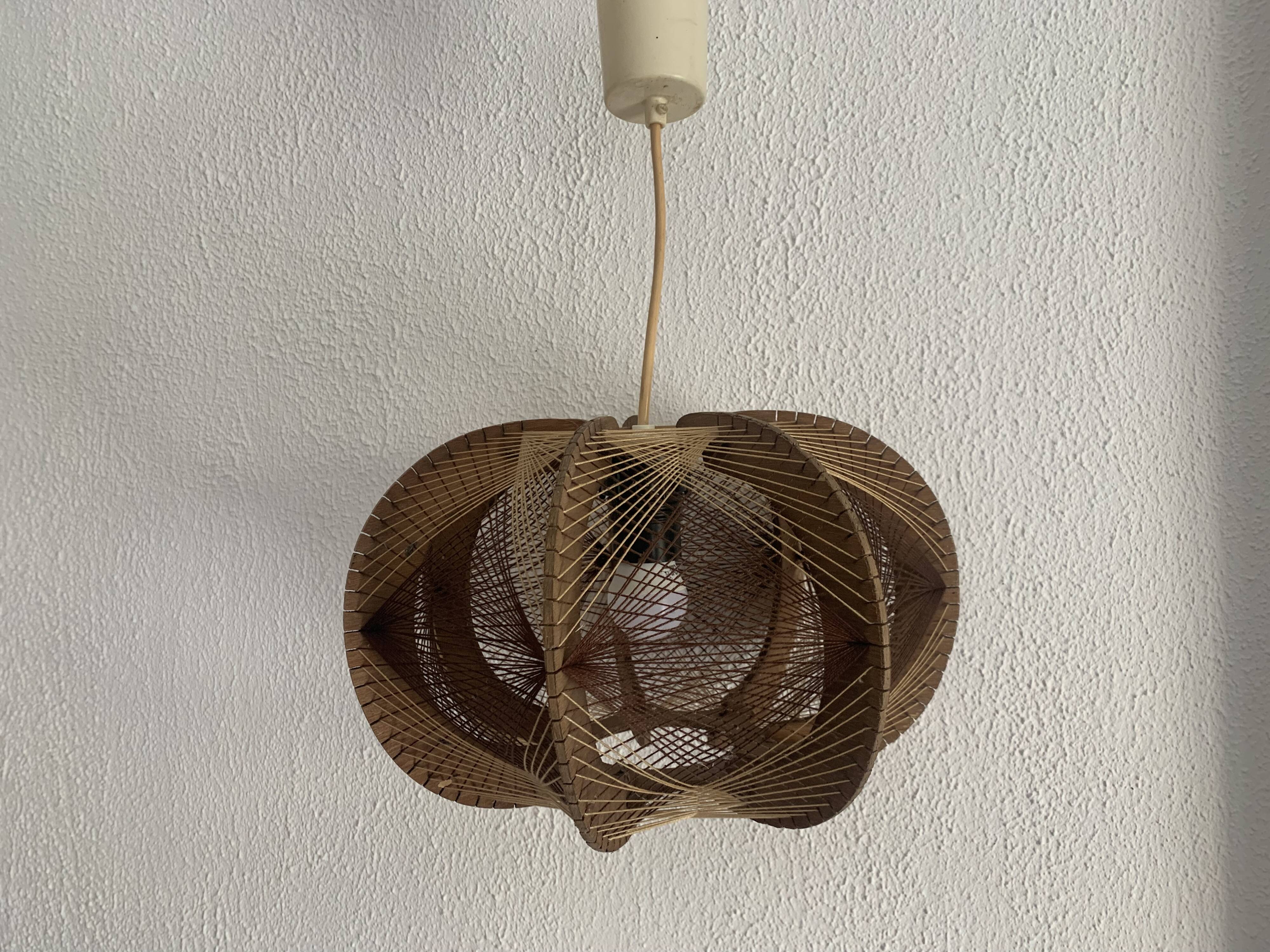 Suspension vintage 1960 scandinave lustre fil et bois - 30 x 21 cm