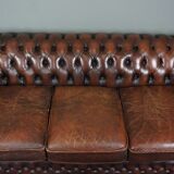 Chesterfield sofa 2.5 seats in cowhide leather