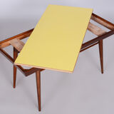 Table basse, plateau pivotant, hêtre, Umakart, Tchéquie, années 1950