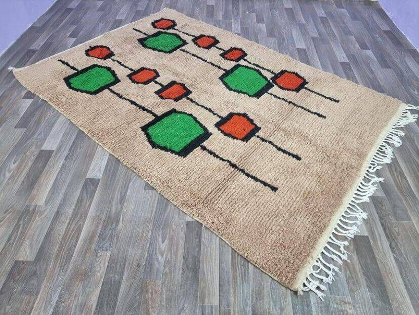 Moroccan rug in natural wool 250cmx150cm