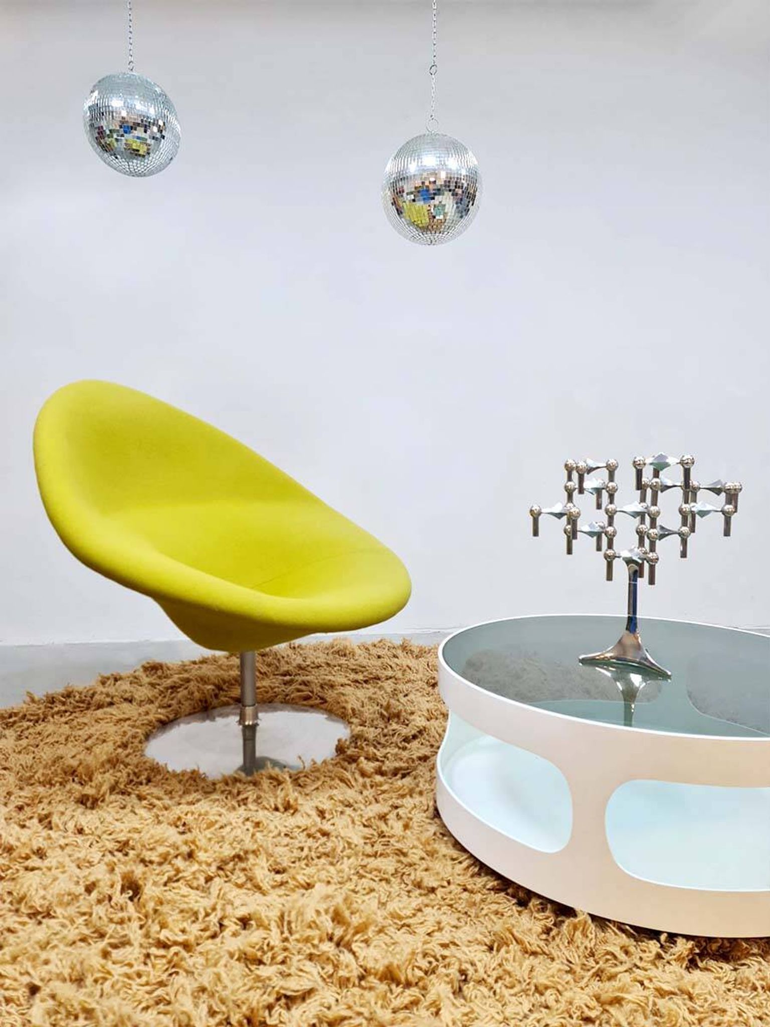 Vintage Globe swivel chair Pierre Paulin Artifort