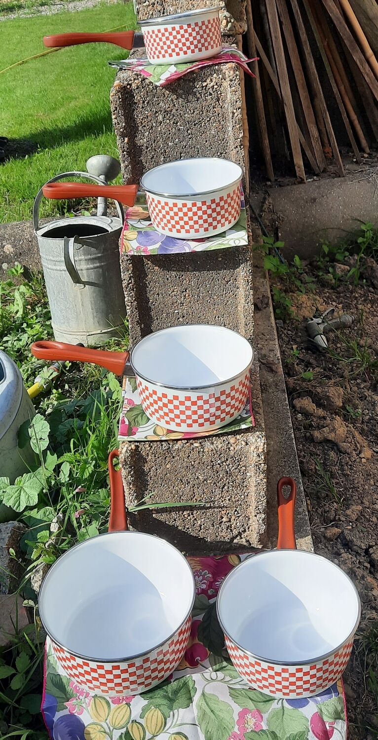 5 sitram “vichy” enameled saucepans