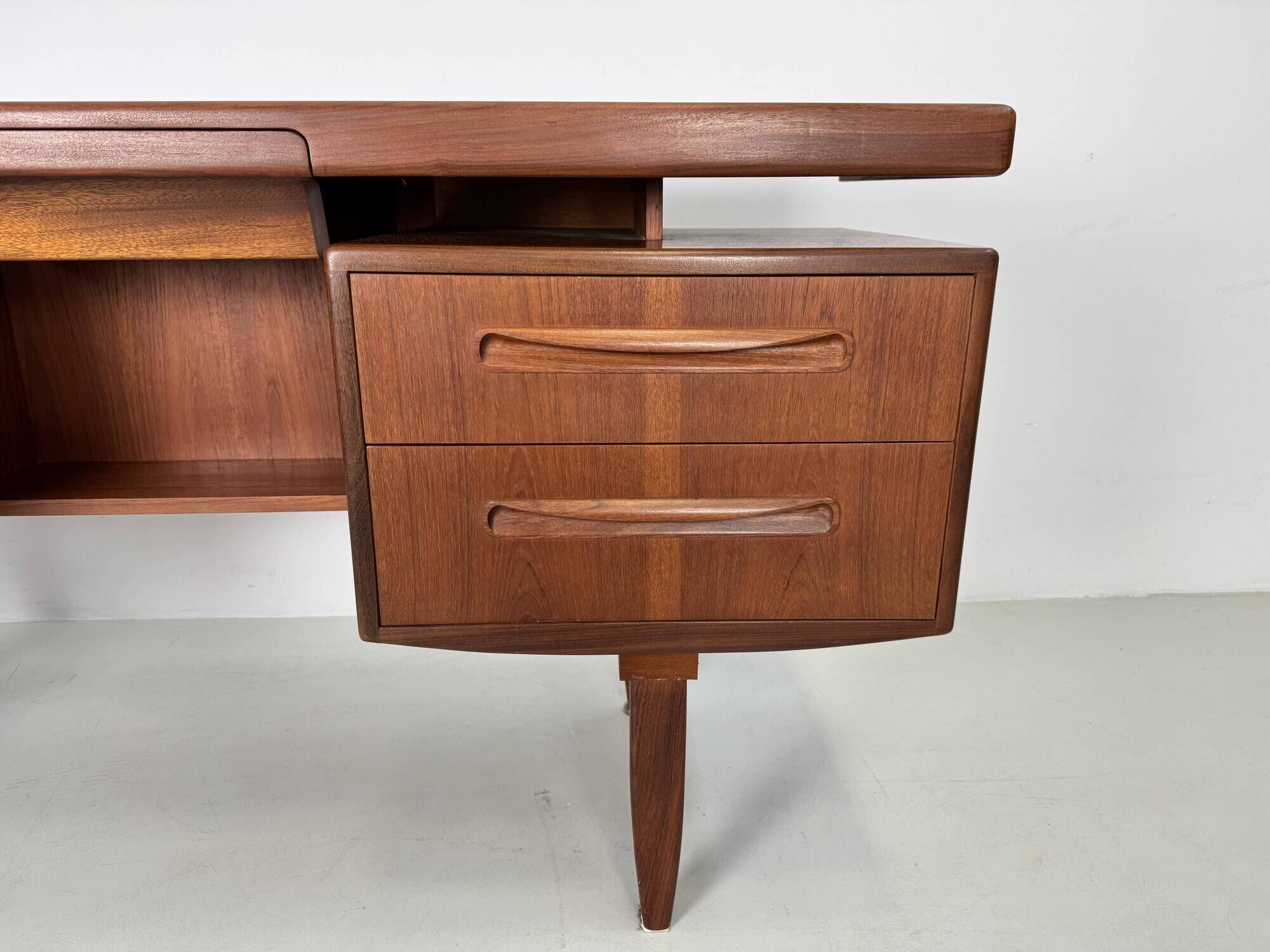 Vintage desk by G-Plan from the Fresco series by Victor Wilkins.