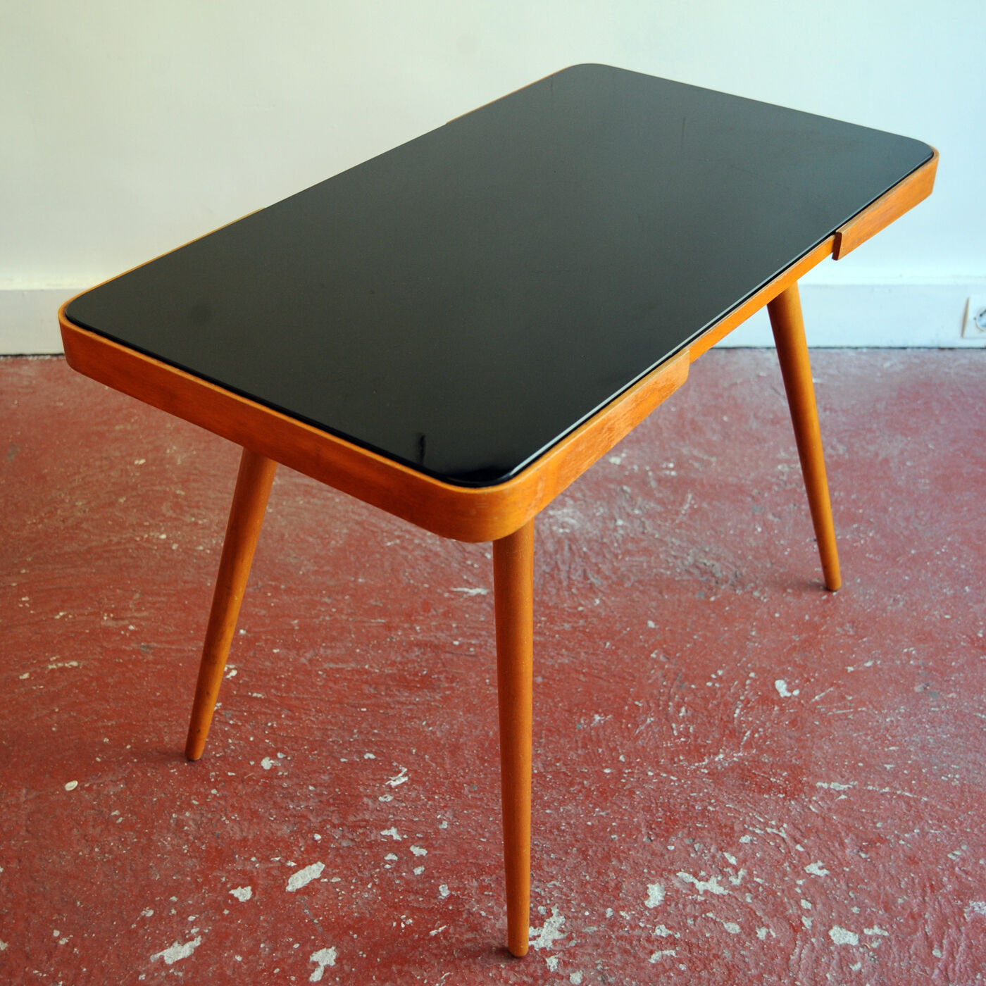 Table basse en opaline noire travail tchèque