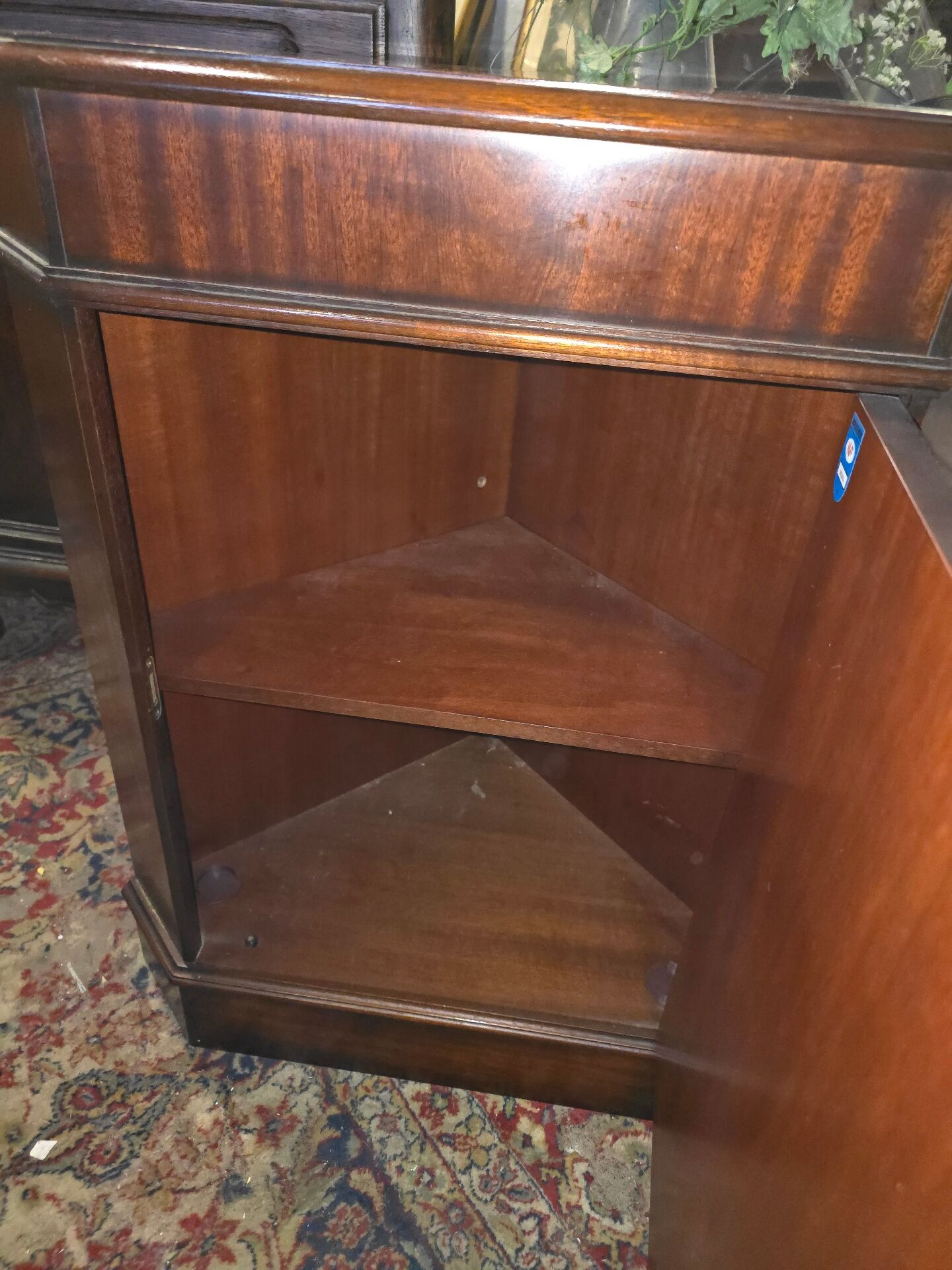 Corner cabinet sideboard in mahogany 9