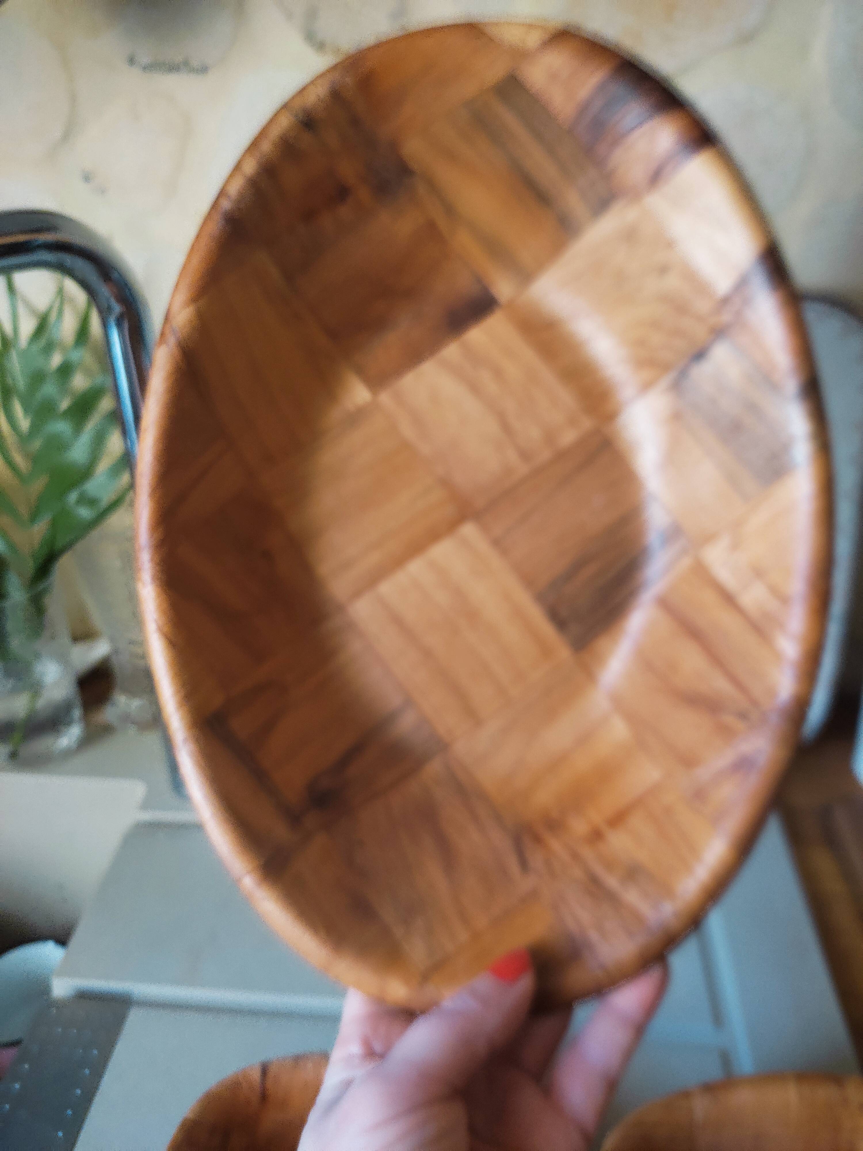 5 dishes in pressed laminated wood