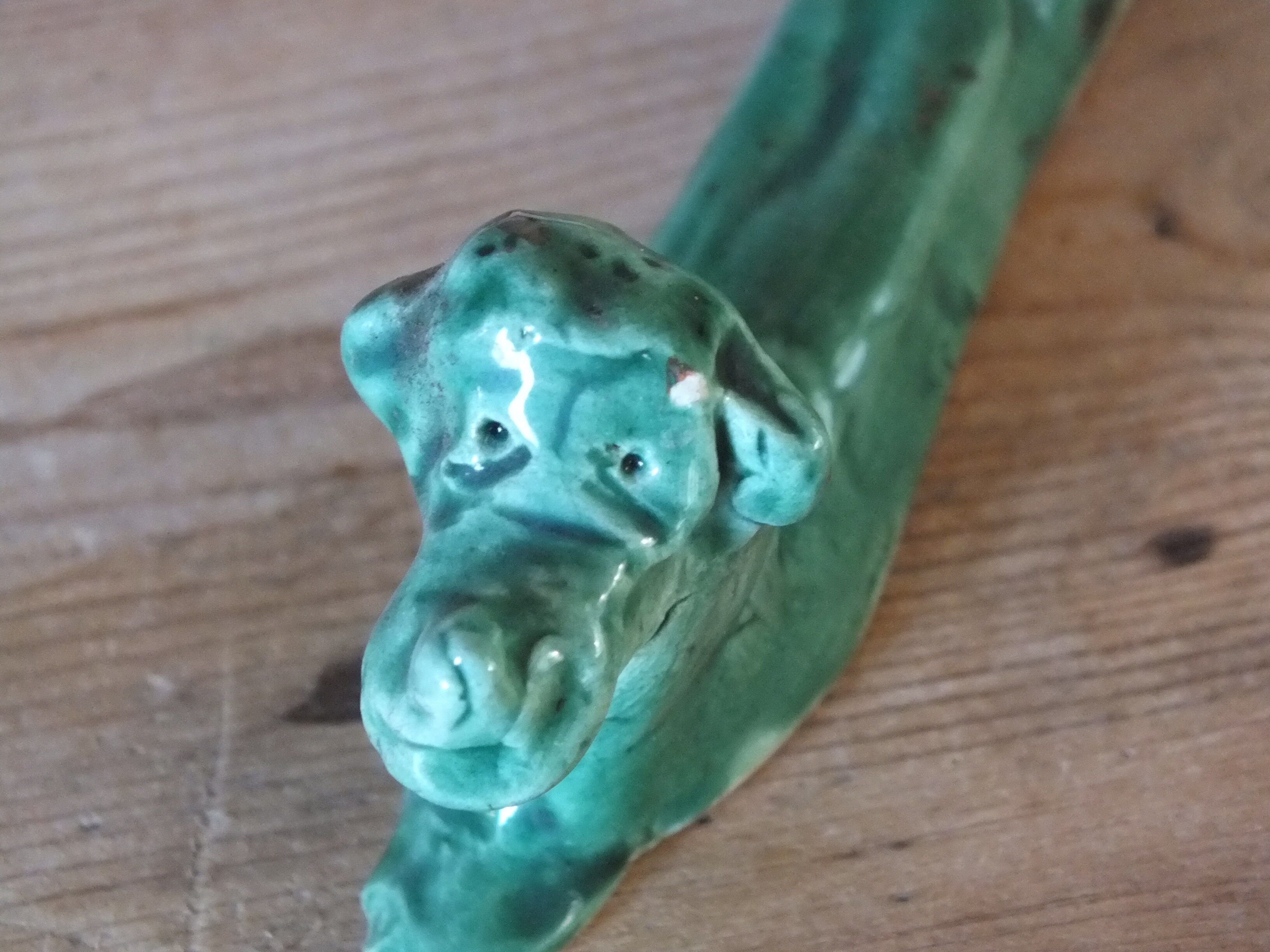 6 knife-wielding colorful ceramic dogs 60s