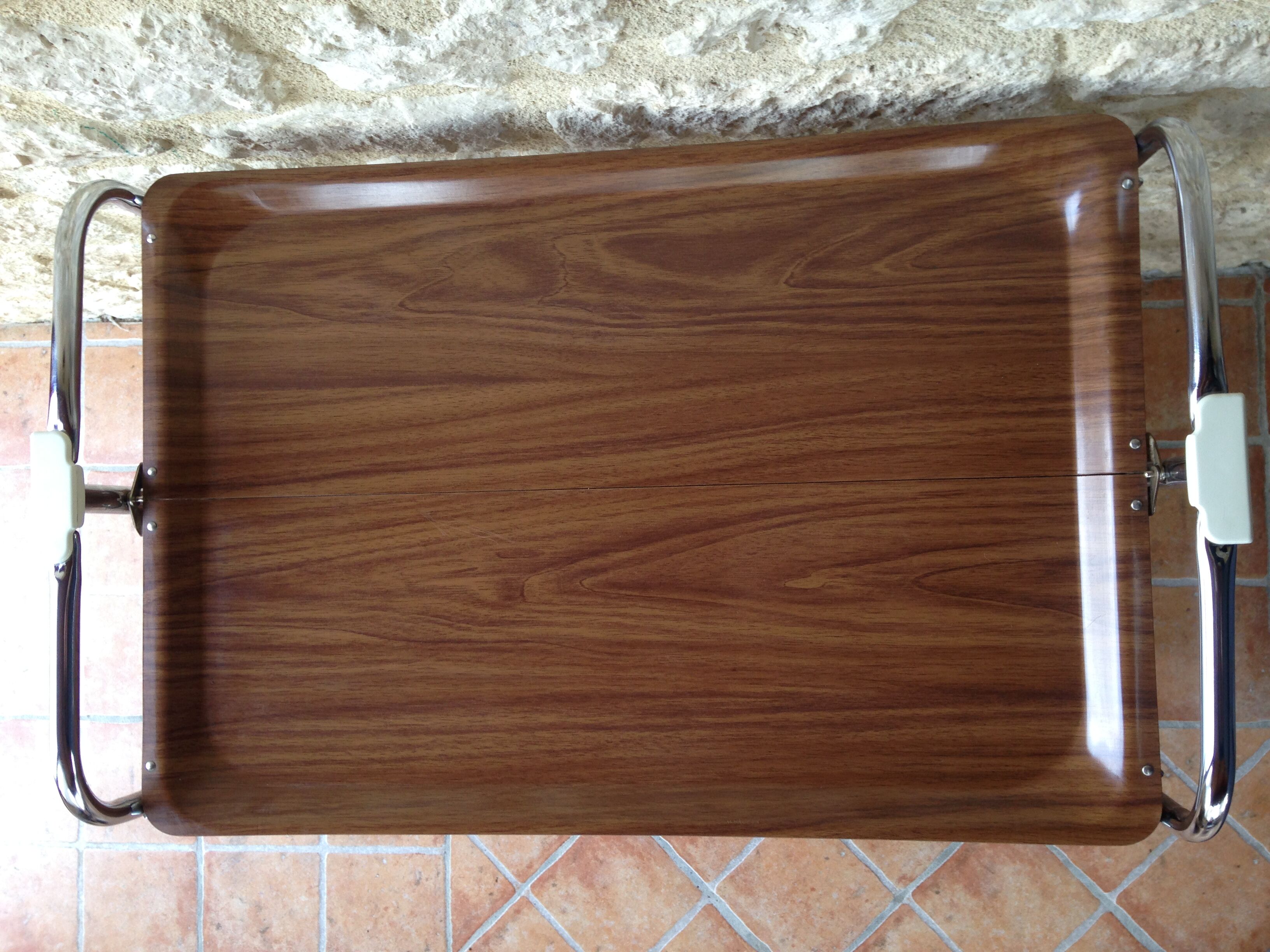 Serving table in formica 60/70