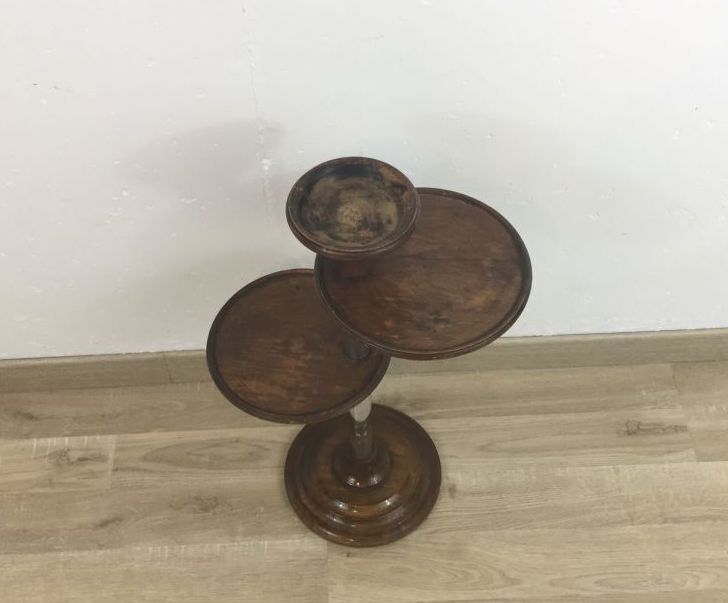 Ashtray on foot art deco