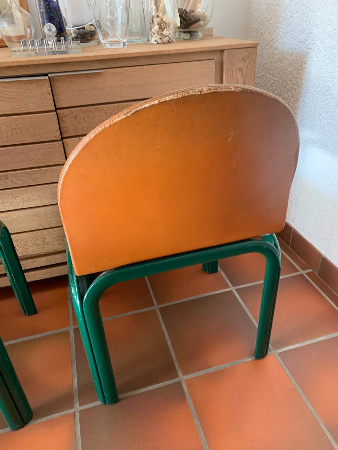 4 chairs model Orsay Gae Aulenti 1975