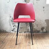 Red barrel chair