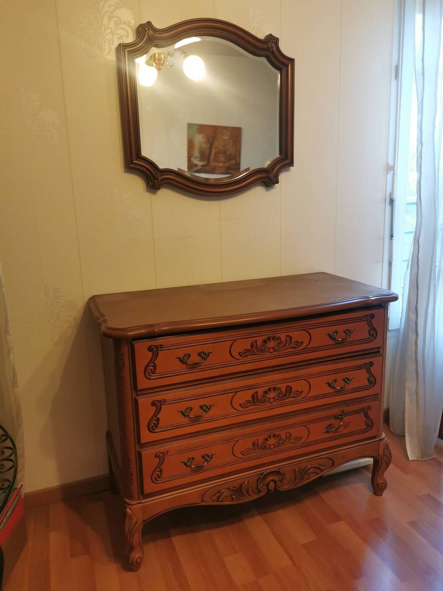 Commode 3 tiroirs de style Louis XV en bois massif
