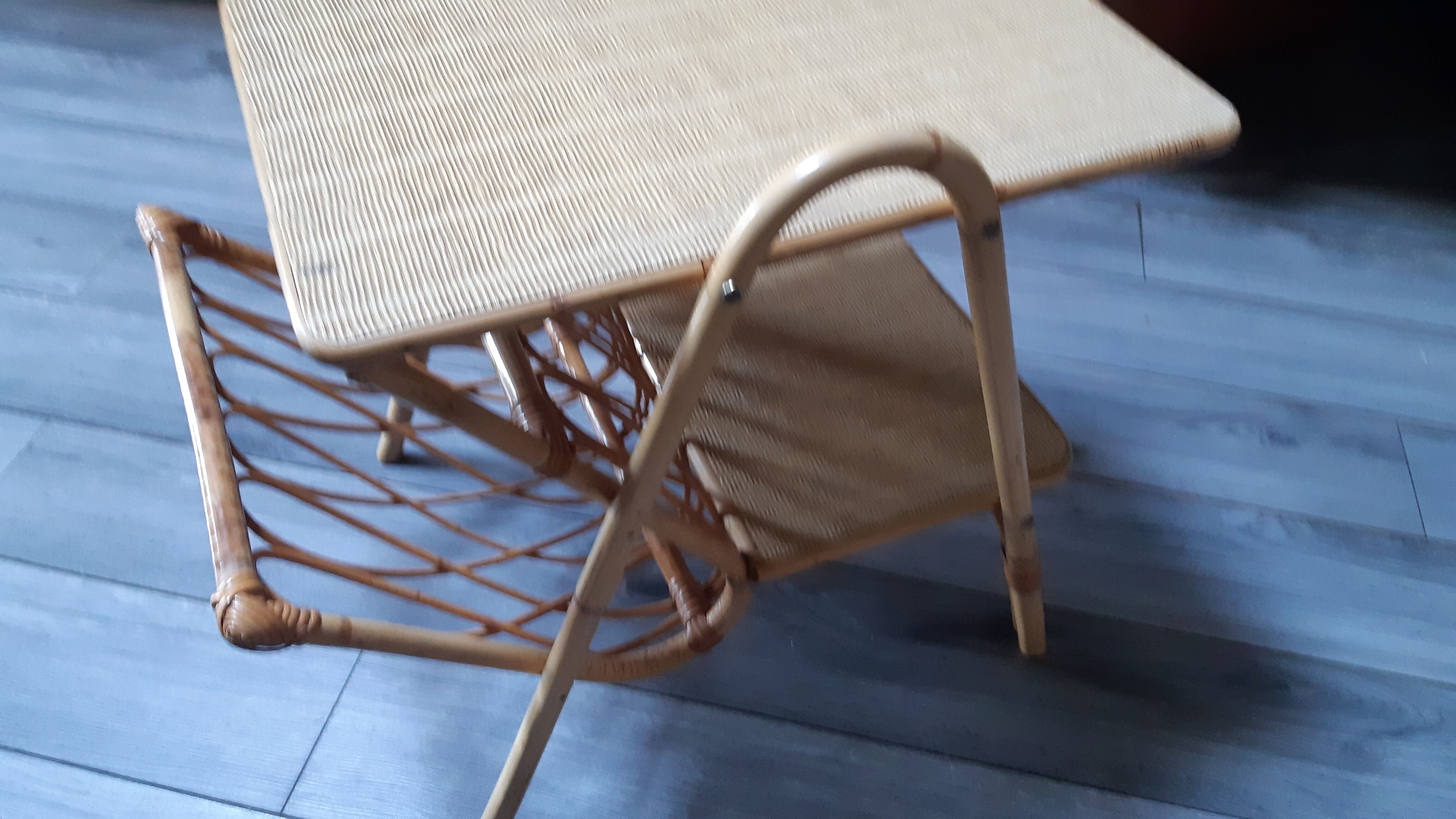 Rattan magazine door table