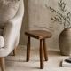 Tabouret bas tripode en bois massif, design organique brutaliste, années 70