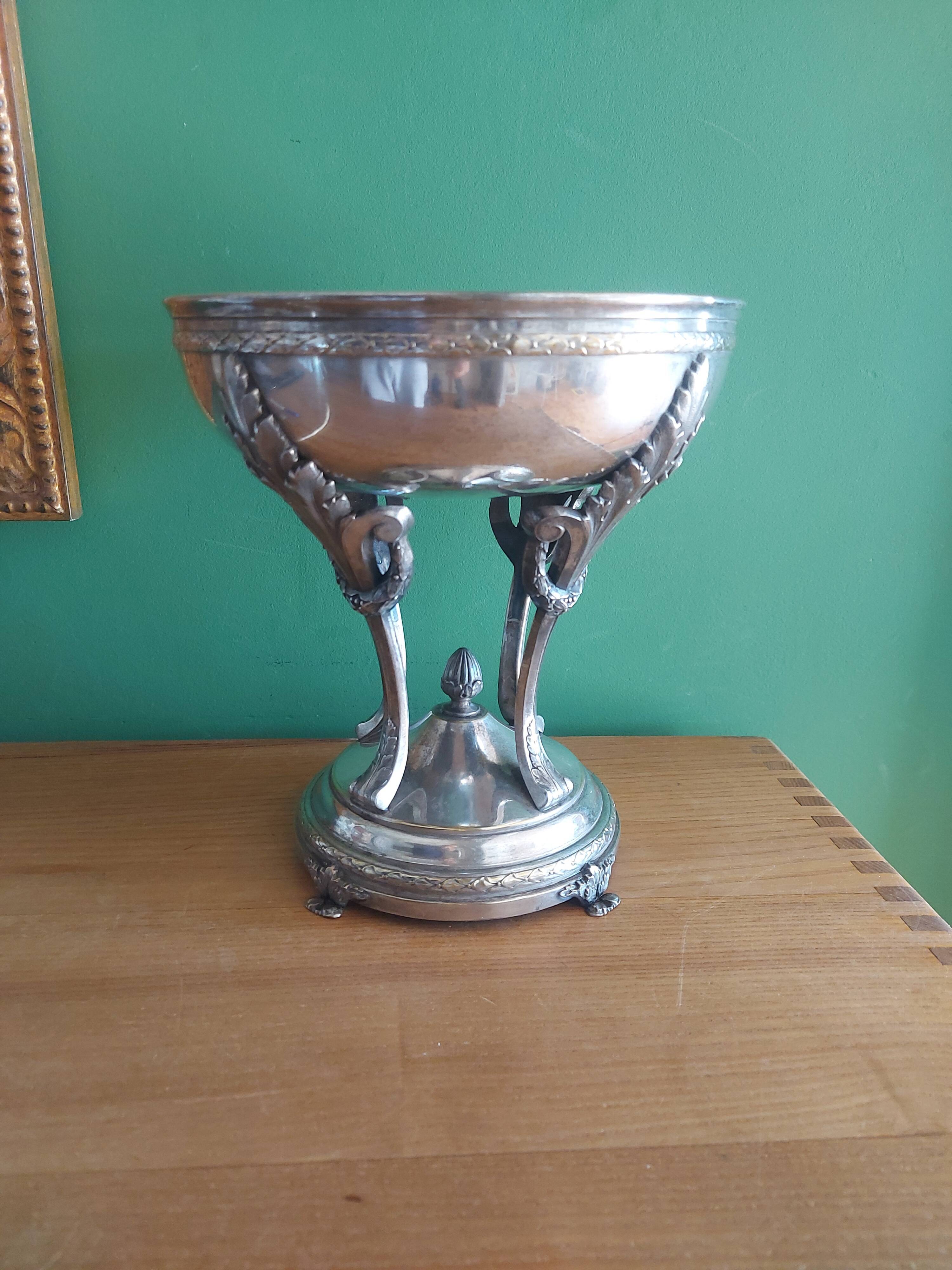 Silver metal fruit cup ( Argit ) , empire style