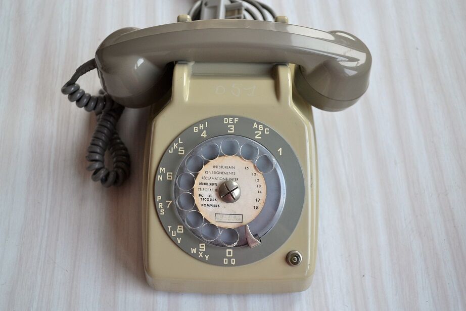 Telephone Socotel S63 gray dial vintage 1980
