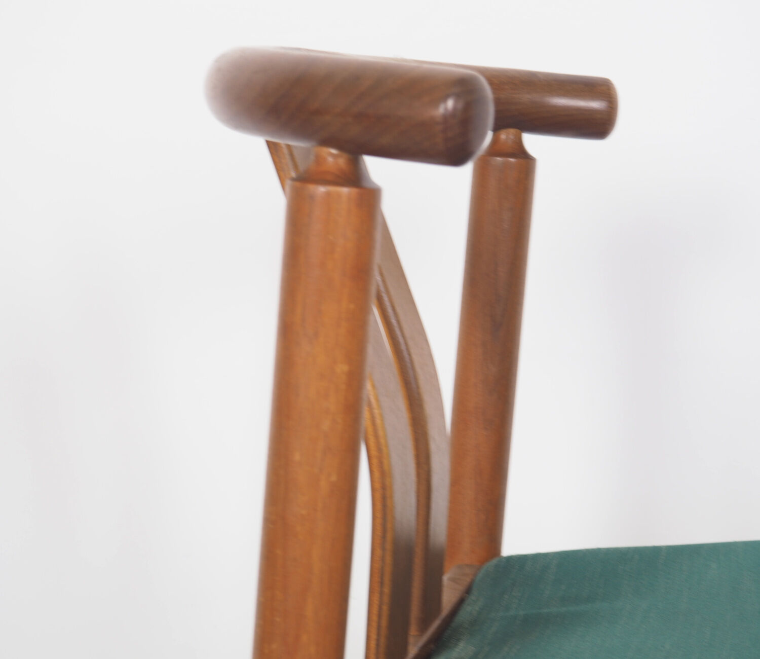 Série de 4 chaises en teck design danois en Uldum, années 1960