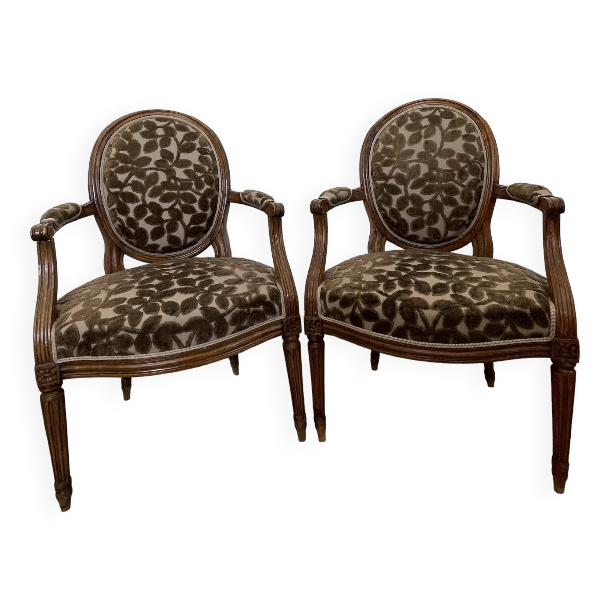 Paire de Fauteuils Médaillon d'époque Louis XVI