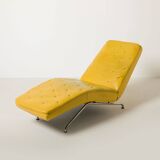 Mid Century / Modernist / Bauhaus Style  Chaise in yellow leather and chrom