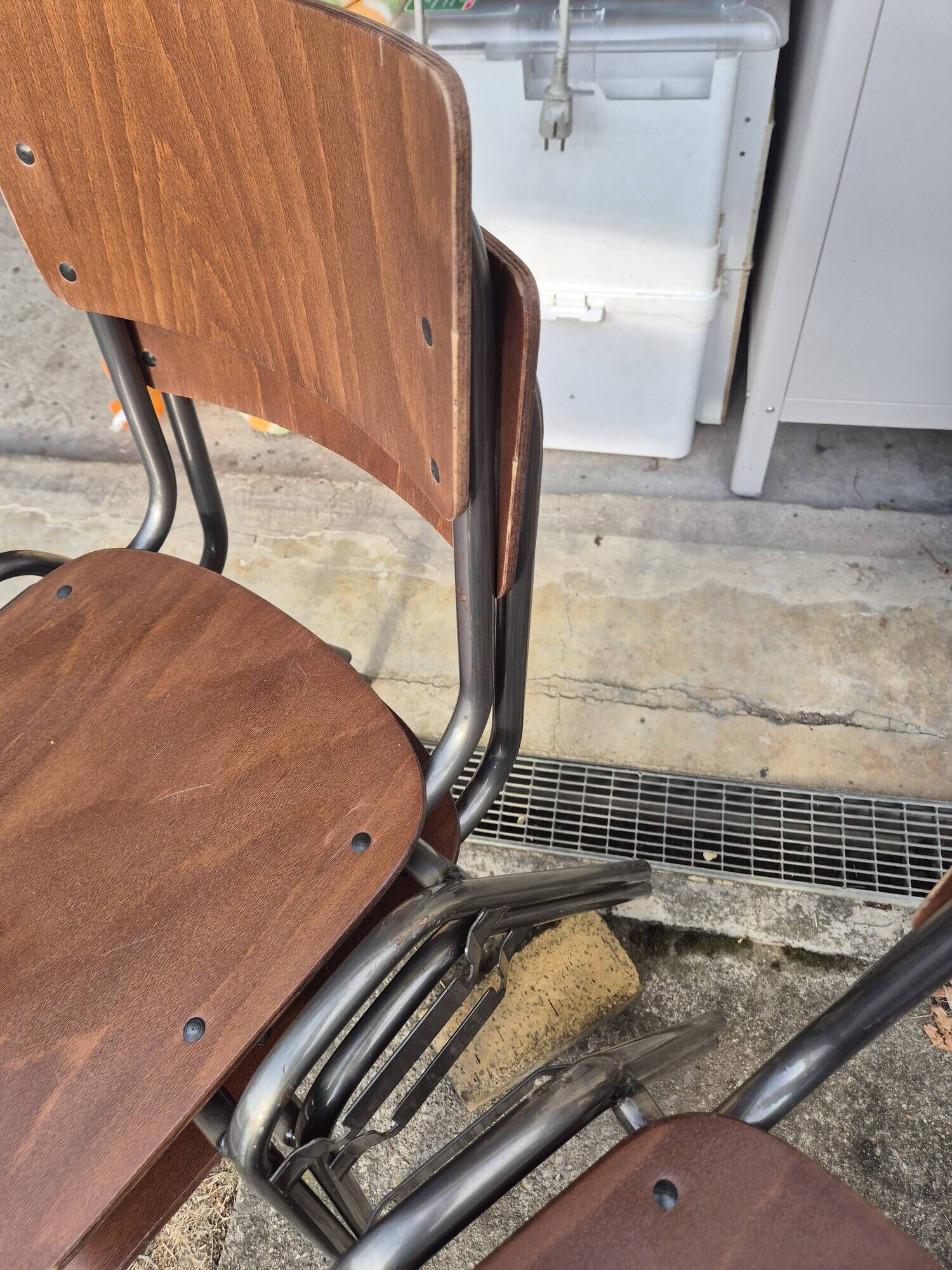 set of 6 vintage design chairs in wood and metal