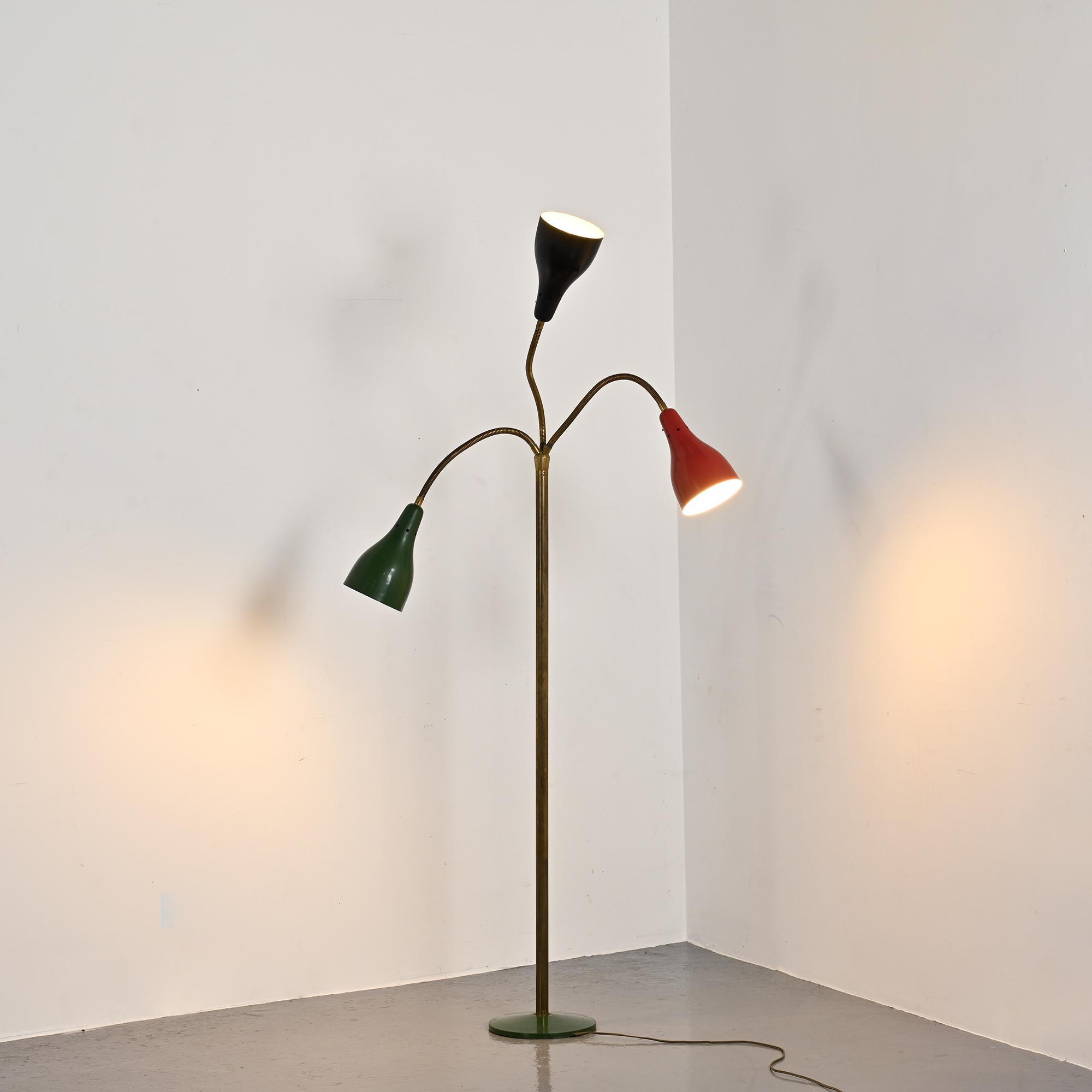 Lampadaire orientable par Giuseppe Ostuni, O'Luce circa 1950