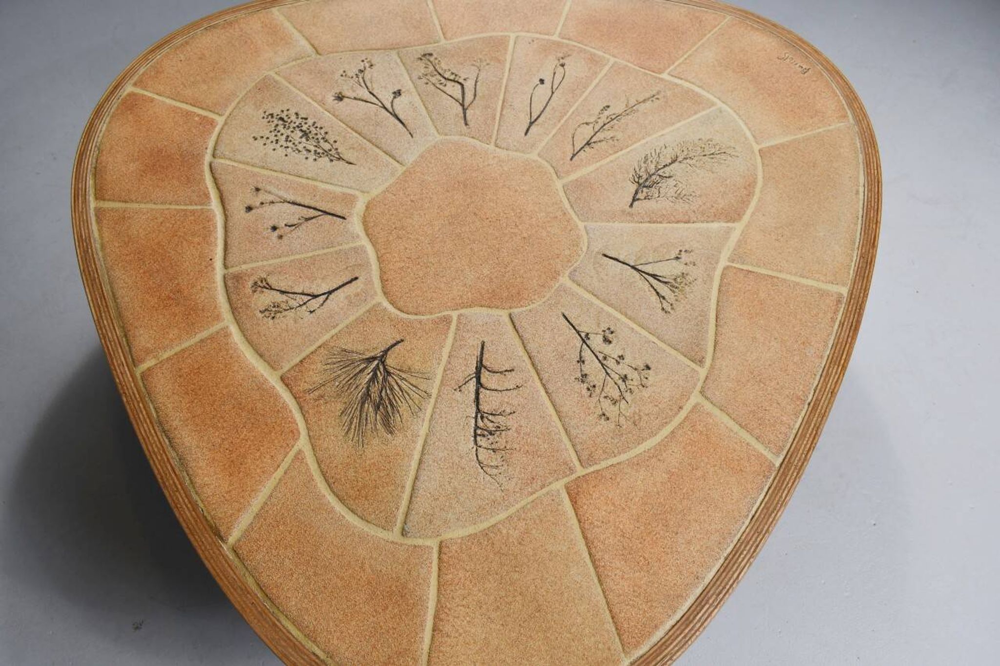 Table basse en céramique. Millésime - Années 60