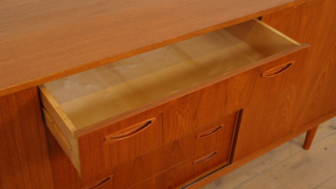 Vintage sideboard | Teak | 196 cm