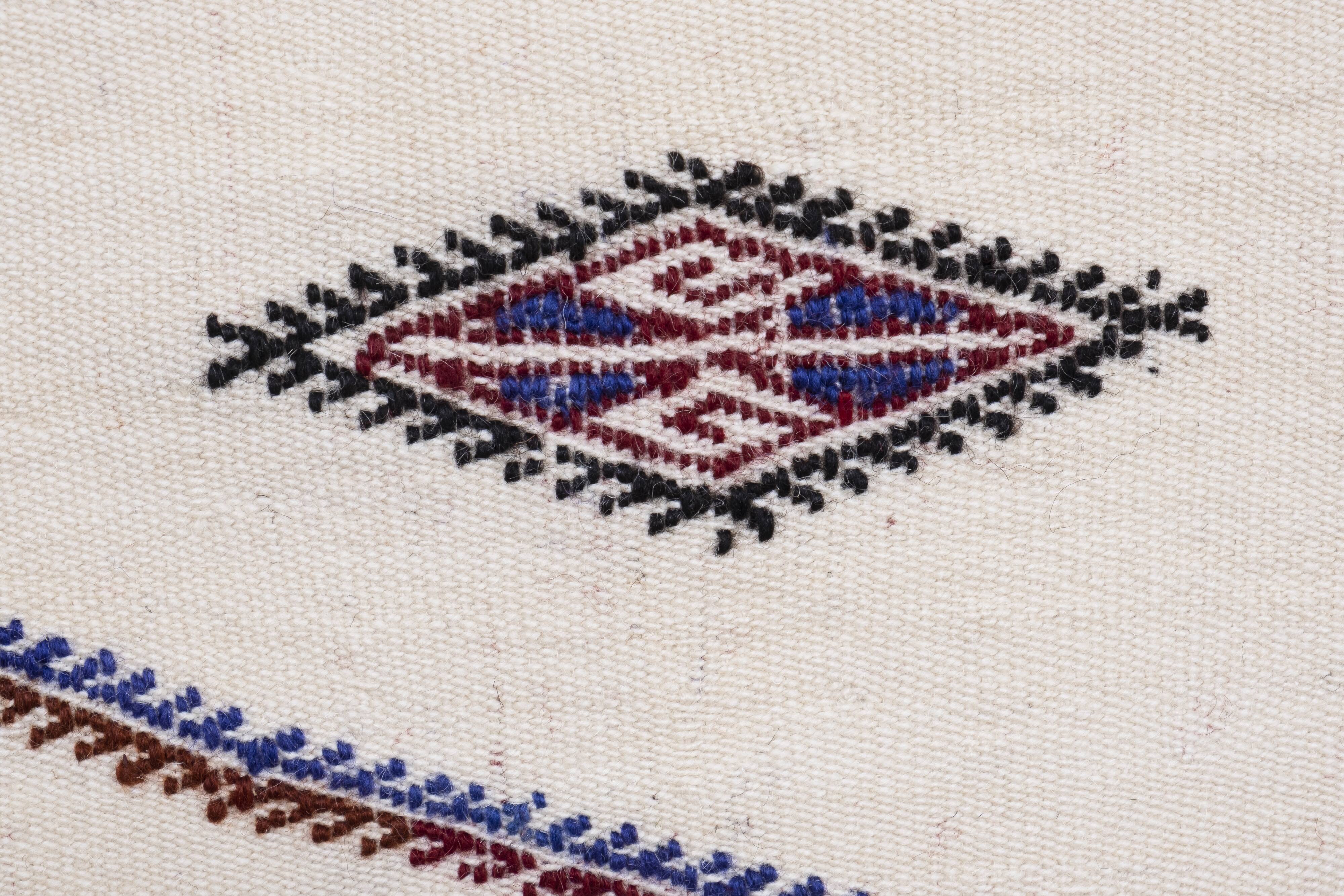 Carpet 179x210 cm