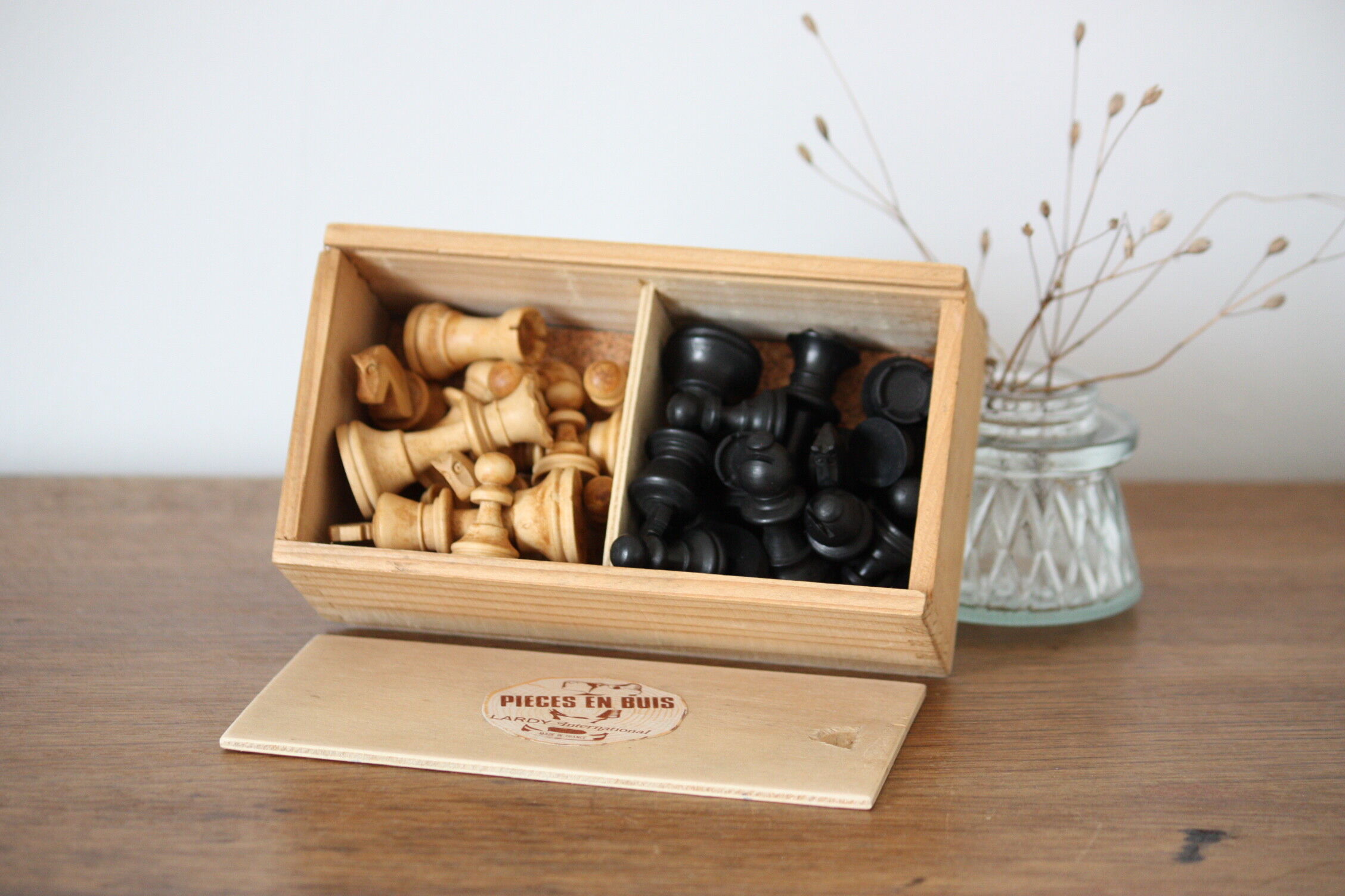 Wooden Staunton chess game