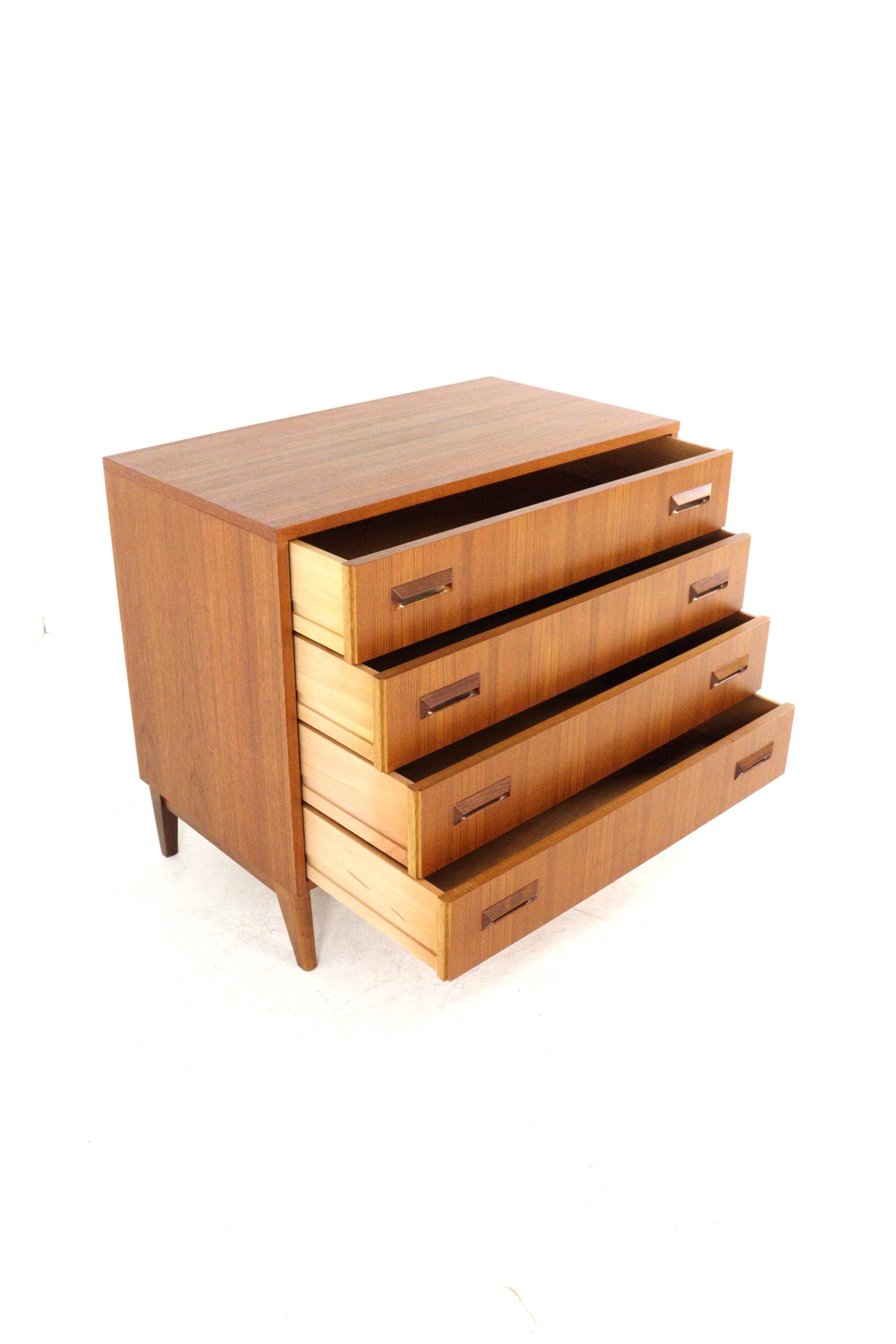 Danish design Drawer cabinet / commode in teak - mid century modern