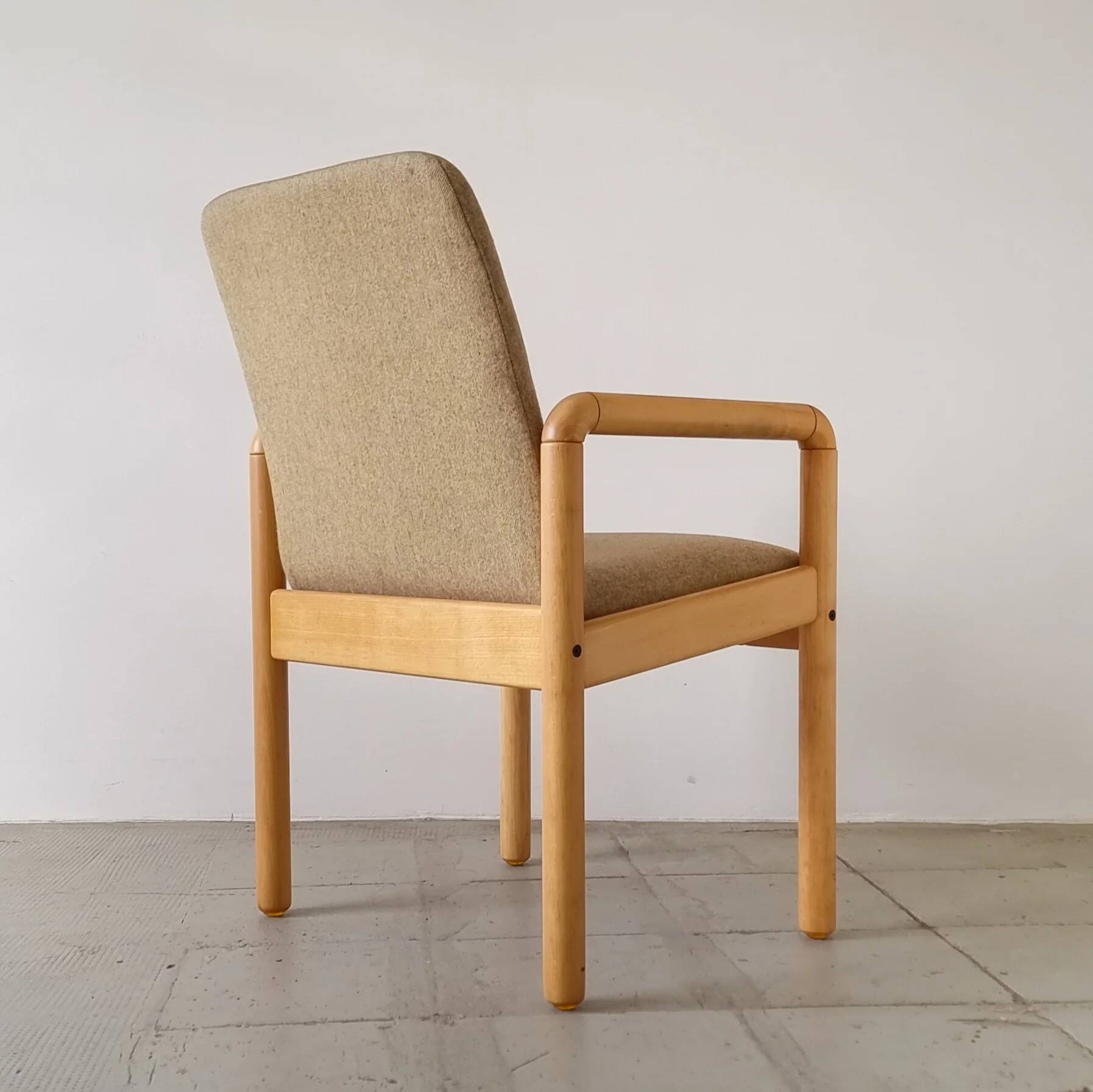 Paire de fauteuils danois en hêtre