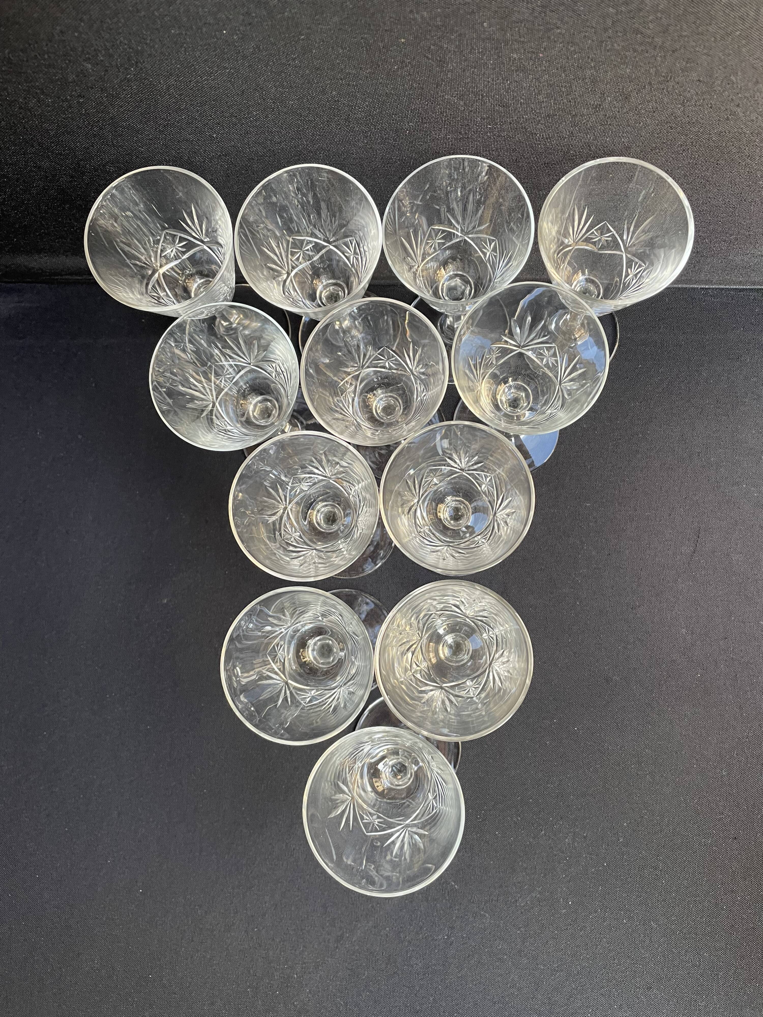 Liquor glasses (12) - art deco - cut and blown crystal